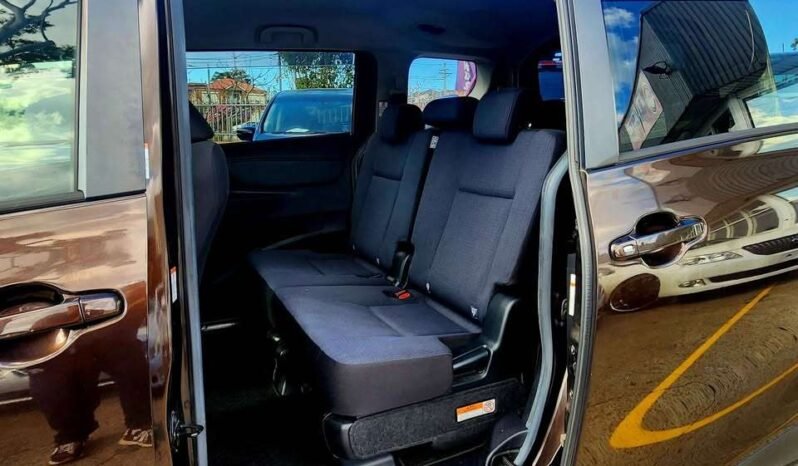 
								2018 Toyota Sienta Hybrid full									