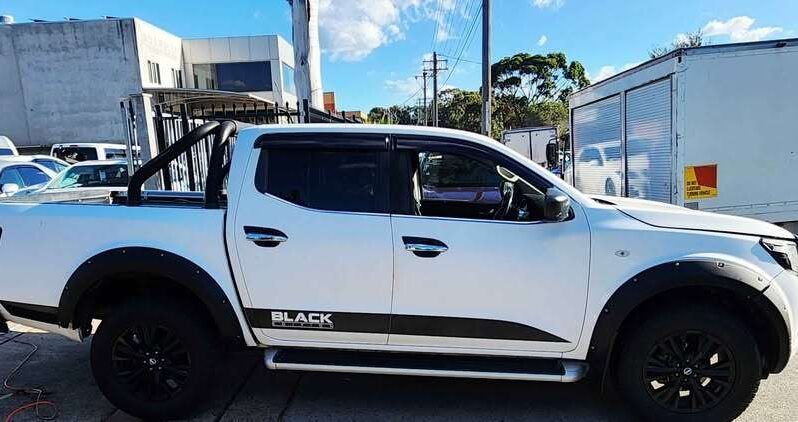 
								2018 Nissan Navara full									