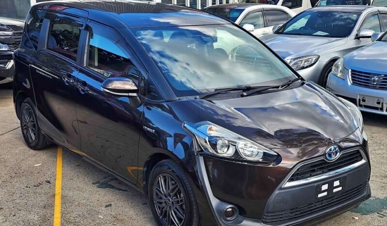 
								2018 Toyota Sienta Hybrid full									