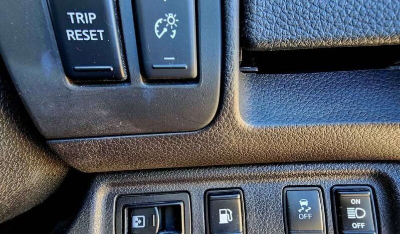 
								2018 Nissan Navara full									