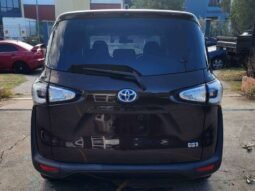 
										2018 Toyota Sienta Hybrid full									
