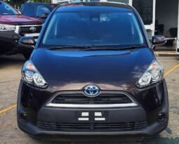 
										2018 Toyota Sienta Hybrid full									
