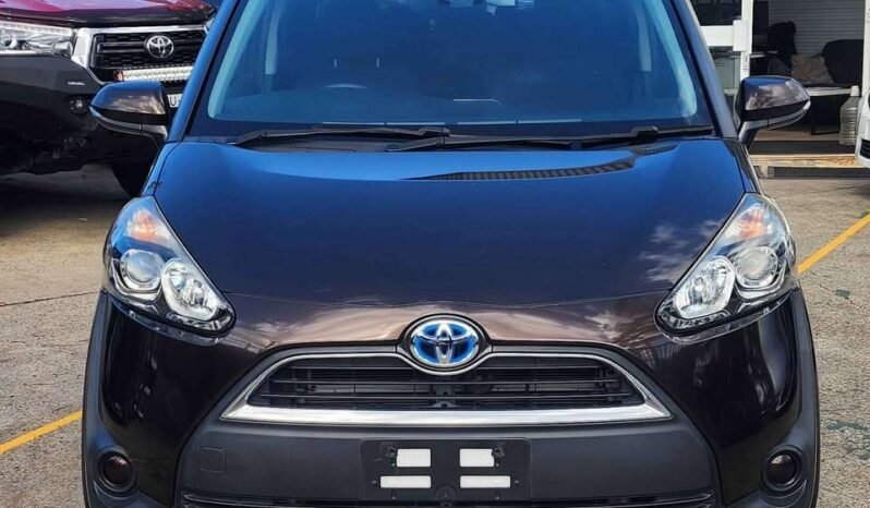 
								2018 Toyota Sienta Hybrid full									