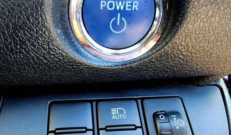
								2018 Toyota Sienta Hybrid full									