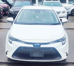 
										Toyota Corolla Hybrid full									