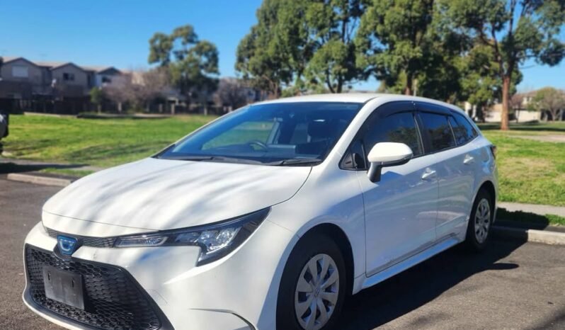 
								Toyota Corolla Touring full									