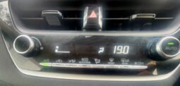 
										Toyota Corolla Hybrid full									