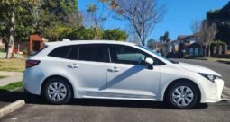 
										Toyota Corolla Touring full									