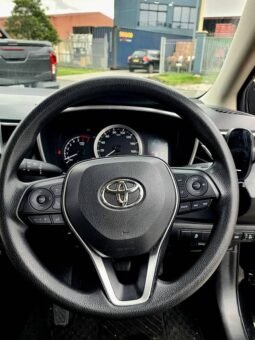 
										Toyota Corolla Touring full									