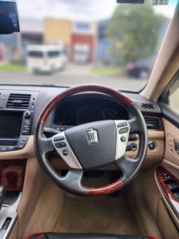 
										2012 Toyota Crown full									