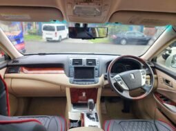
										2012 Toyota Crown full									