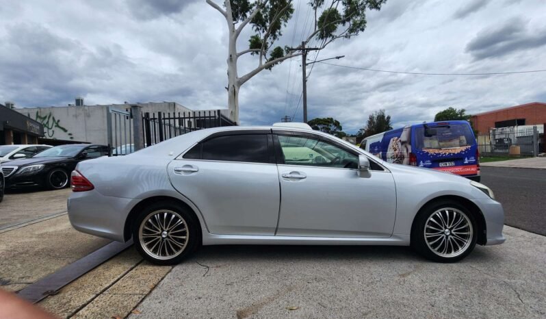 
								2012 Toyota Crown full									