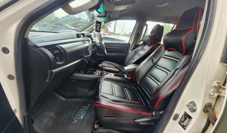 
								Toyota Hilux turbo wrapped 4×4 full									