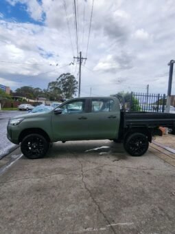 
										Toyota Hilux turbo wrapped 4×4 full									