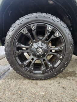 
										Toyota Hilux turbo wrapped 4×4 full									
