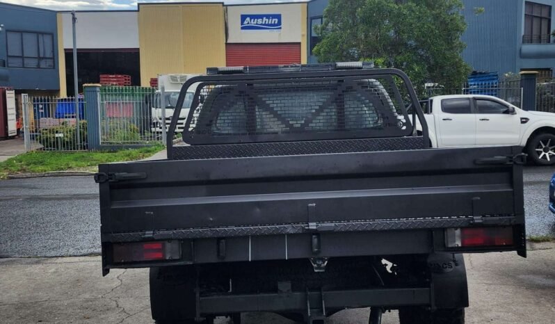 
								Toyota Hilux turbo wrapped 4×4 full									