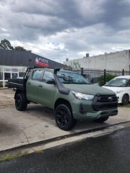 
										Toyota Hilux turbo wrapped 4×4 full									