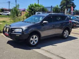
										2013 Toyota RAV4 full									
