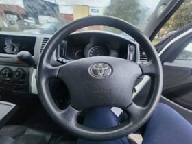 Toyota Hiace 2013