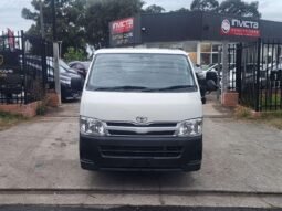 Toyota Hiace 2013