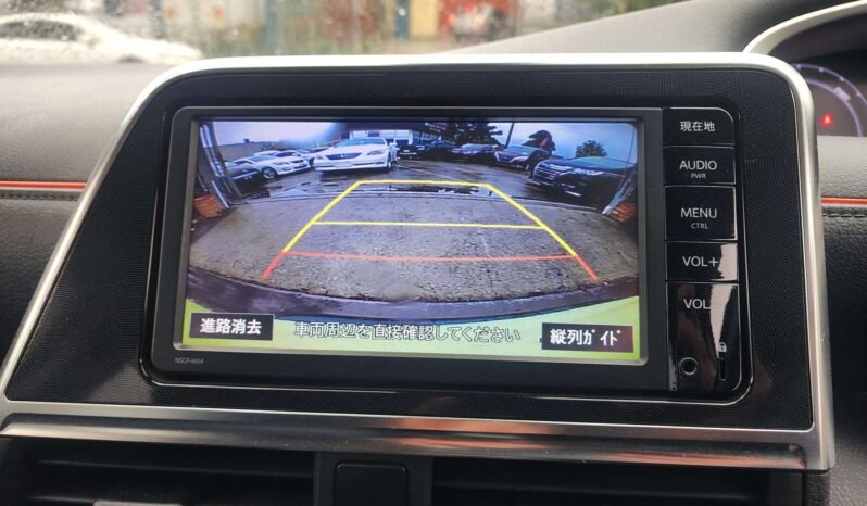 
								2015 Toyota Sienta Hybrid full									
