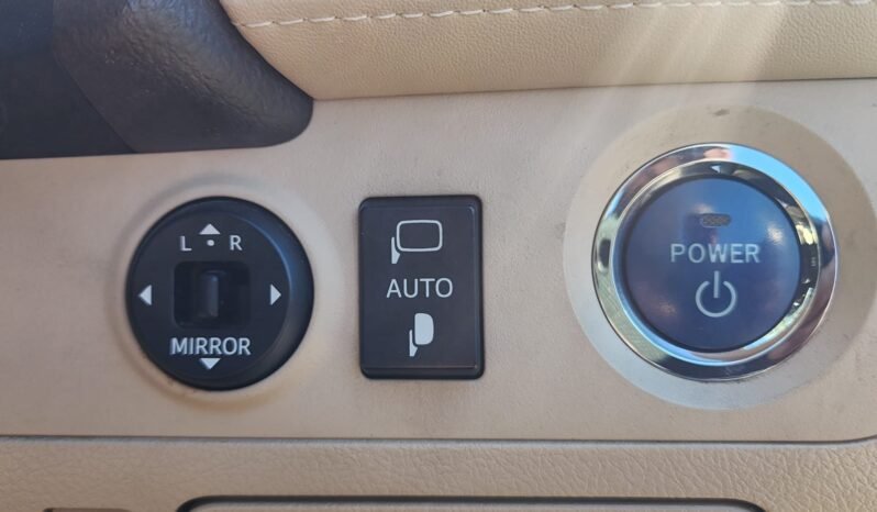 
								2004 Toyota Crown full									