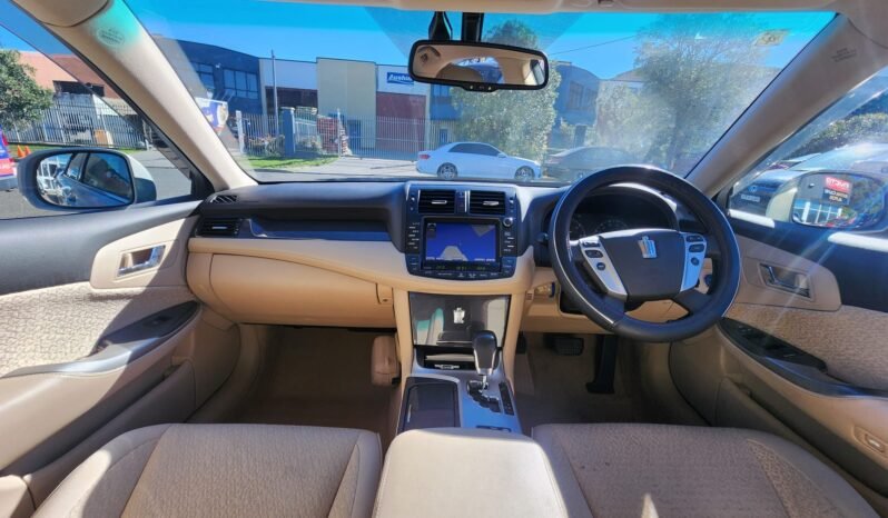 
								2004 Toyota Crown full									