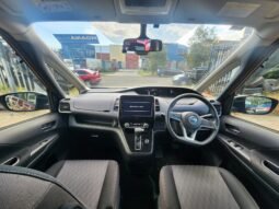 
										2021 Nissan Serena Hybrid full									