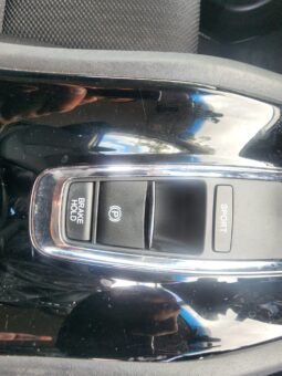 
										2015 Honda Vezel Hybrid full									