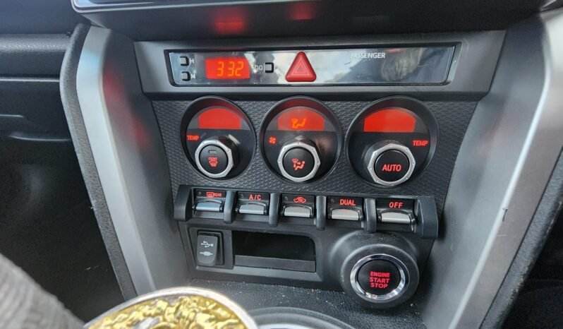 
								2012 Toyota GT86 full									