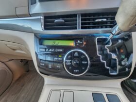 2014 Toyota Estima