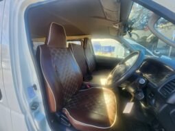 
										2014 Toyota Hiace GL full									