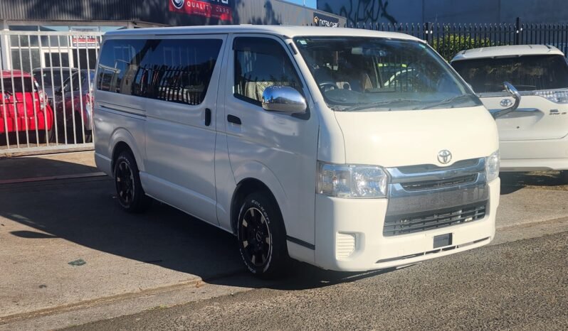 
								2014 Toyota Hiace GL full									
