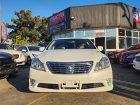 2012 Toyota Crown