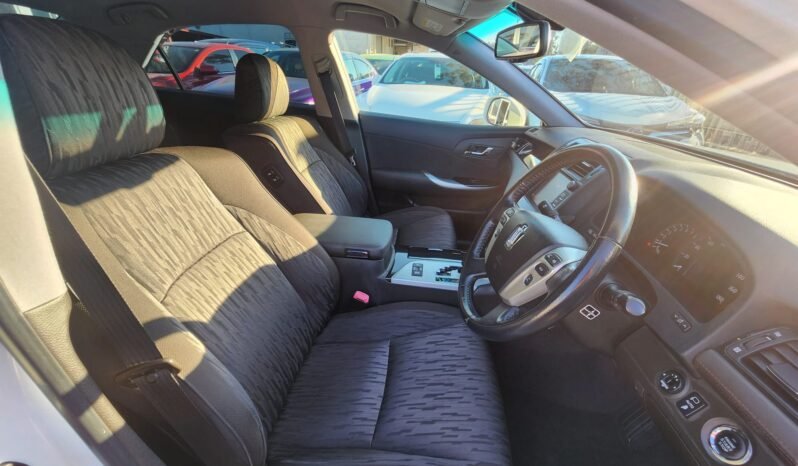 
								2012 Toyota Crown Athlete full									
