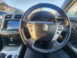 
										2012 Toyota Crown Athlete full									