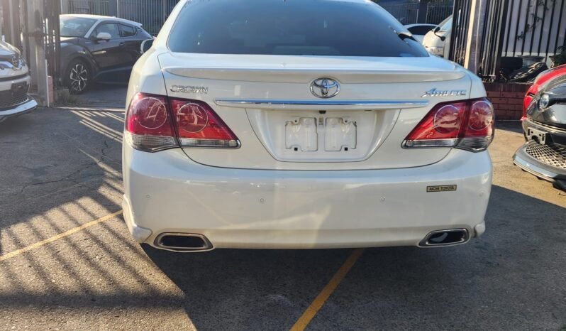 
								2012 Toyota Crown Athlete full									