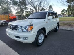
										2000 Toyota Land Cruiser Cygnus full									