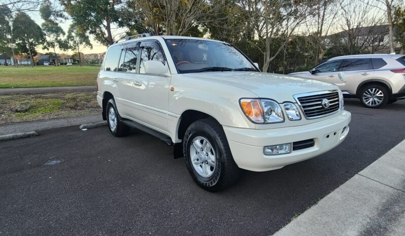 
								2000 Toyota Land Cruiser Cygnus full									