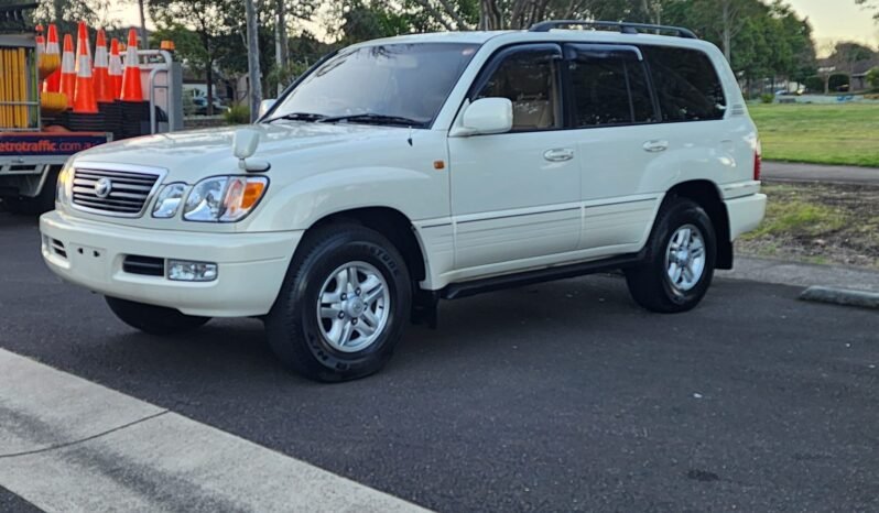 
								2000 Toyota Land Cruiser Cygnus full									