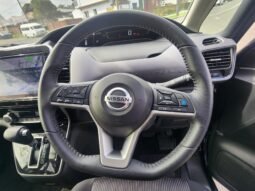 
										2021 Nissan Serena Hybrid full									