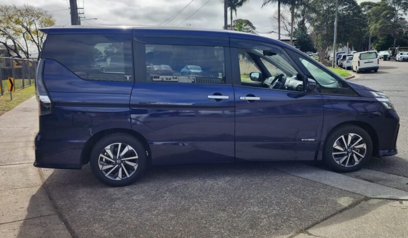 
								2021 Nissan Serena Hybrid full									