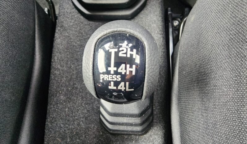
								2023 Suzuki Jimny full									