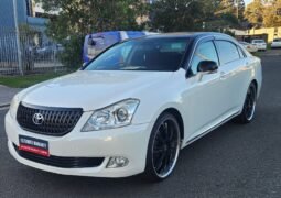 
										2009 Toyota Crown Majesta full									
