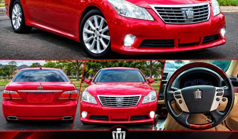 2011 Toyota Crown Royal Saloon