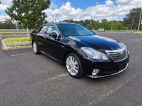 2012 toyota crown Hybrid