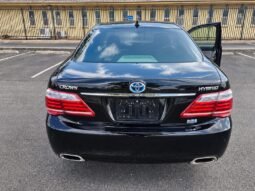 
										2012 toyota crown Hybrid full									
