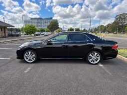 
										2012 toyota crown Hybrid full									